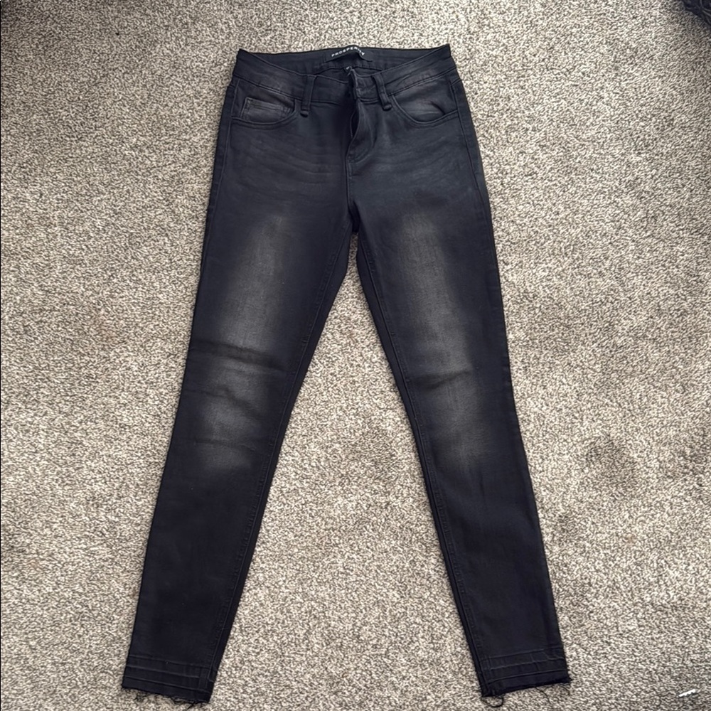 Women's Black Skinny Jeans